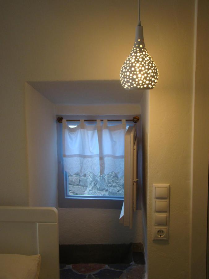Efi'S Apartments Plaka  Bagian luar foto