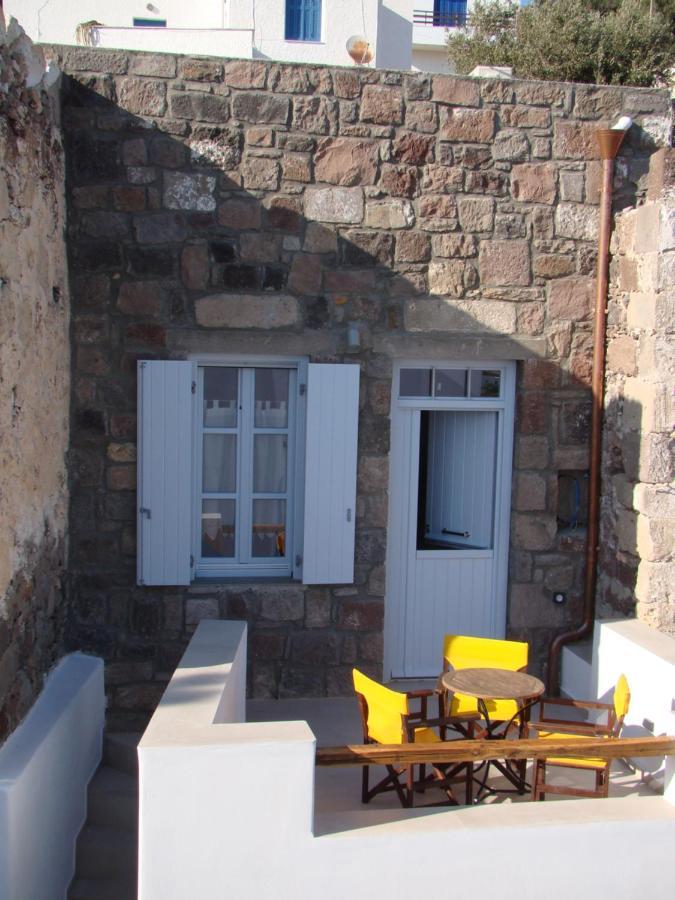Efi'S Apartments Plaka  Bagian luar foto